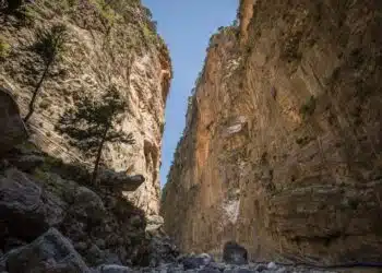 Exploration inoubliable traverser la gorge de Samaria en Crète